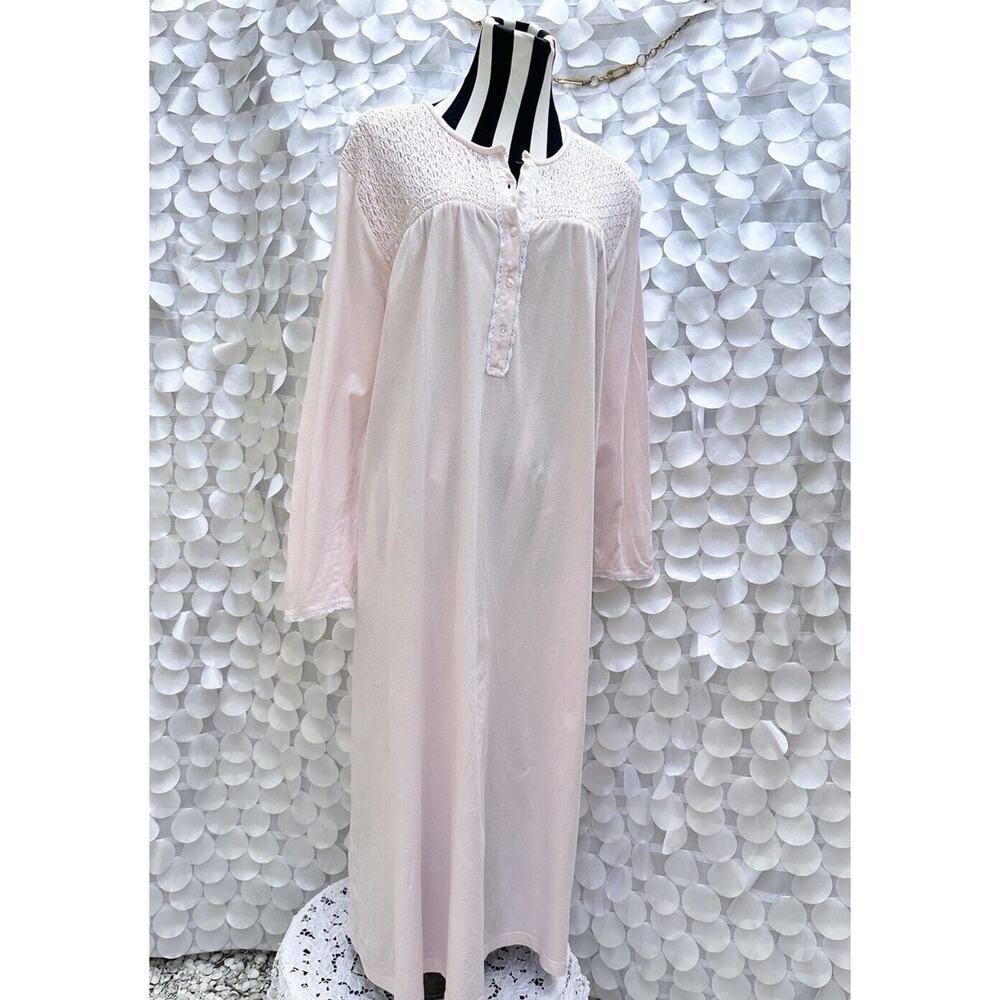Talbots Medium VTG 90’s Peach 100% Cotton LONG Nightgown PINTUCK Crochet Lace